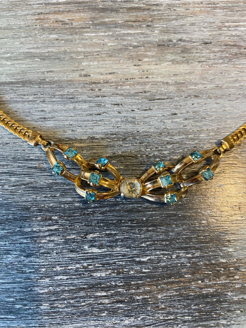 gold-tone choker necklace vintage blue and clear stones jewelry - Picture 3 of 6
